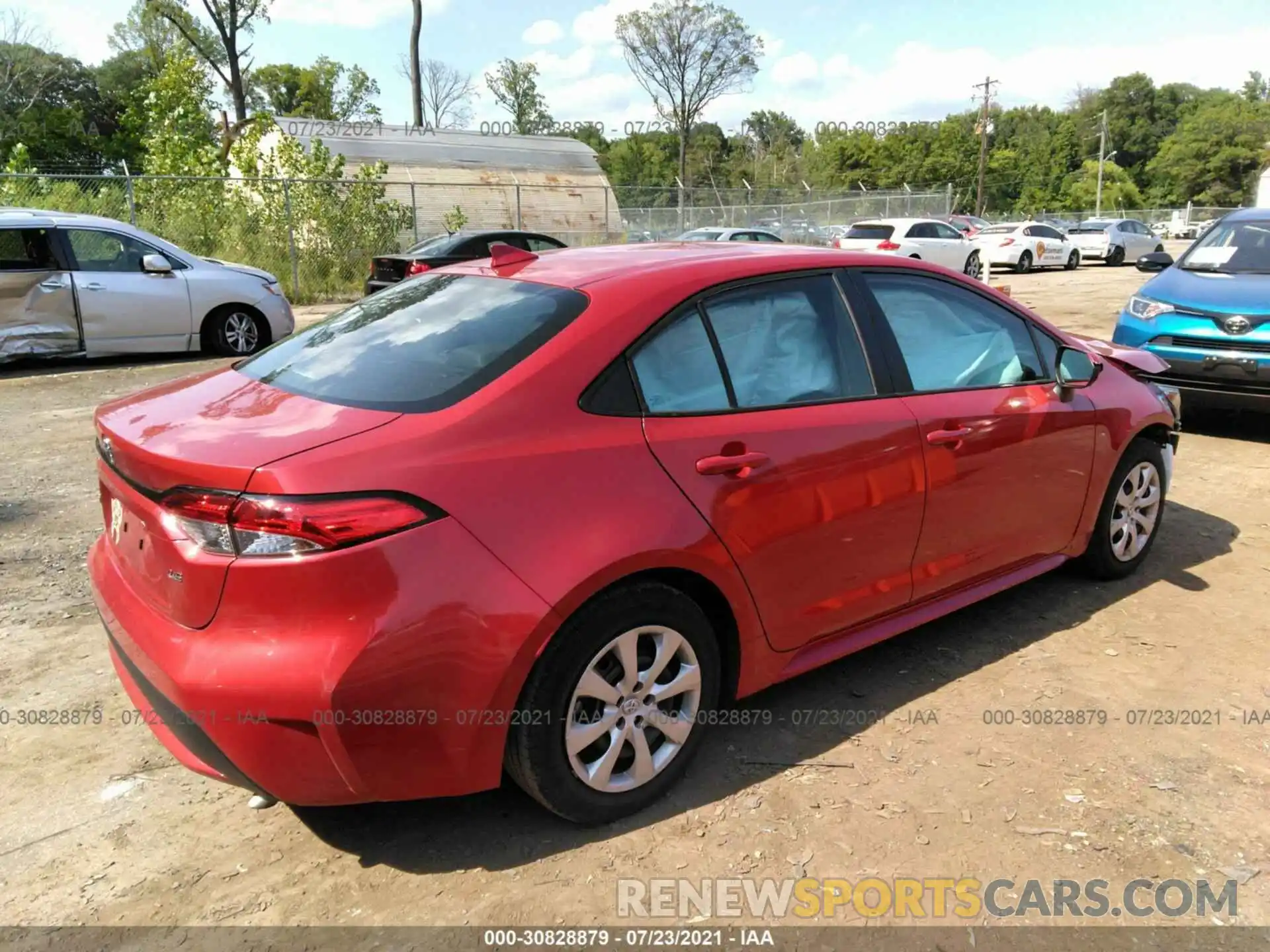 4 Photograph of a damaged car 5YFEPRAE4LP080414 TOYOTA COROLLA 2020