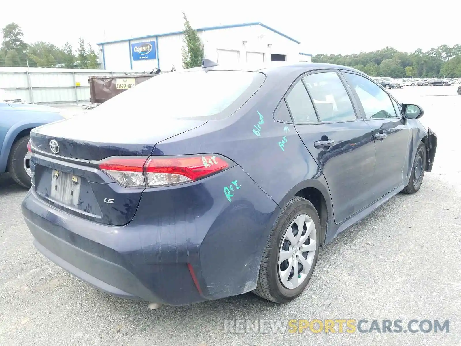 4 Photograph of a damaged car 5YFEPRAE4LP081661 TOYOTA COROLLA 2020