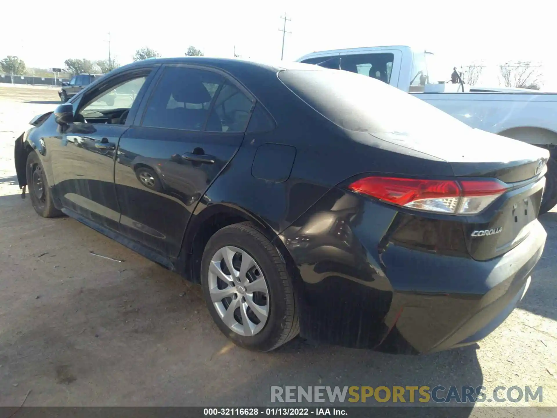 3 Photograph of a damaged car 5YFEPRAE4LP081885 TOYOTA COROLLA 2020