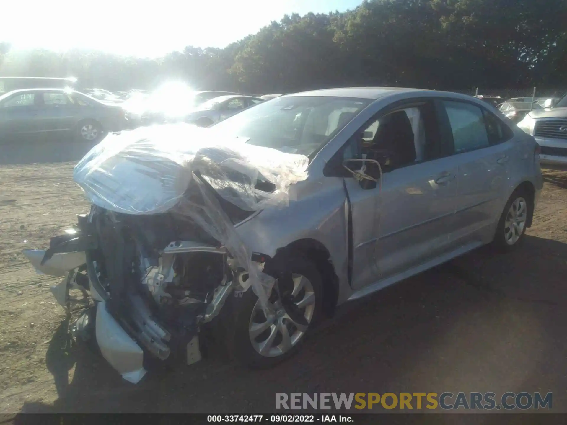 2 Photograph of a damaged car 5YFEPRAE4LP083071 TOYOTA COROLLA 2020