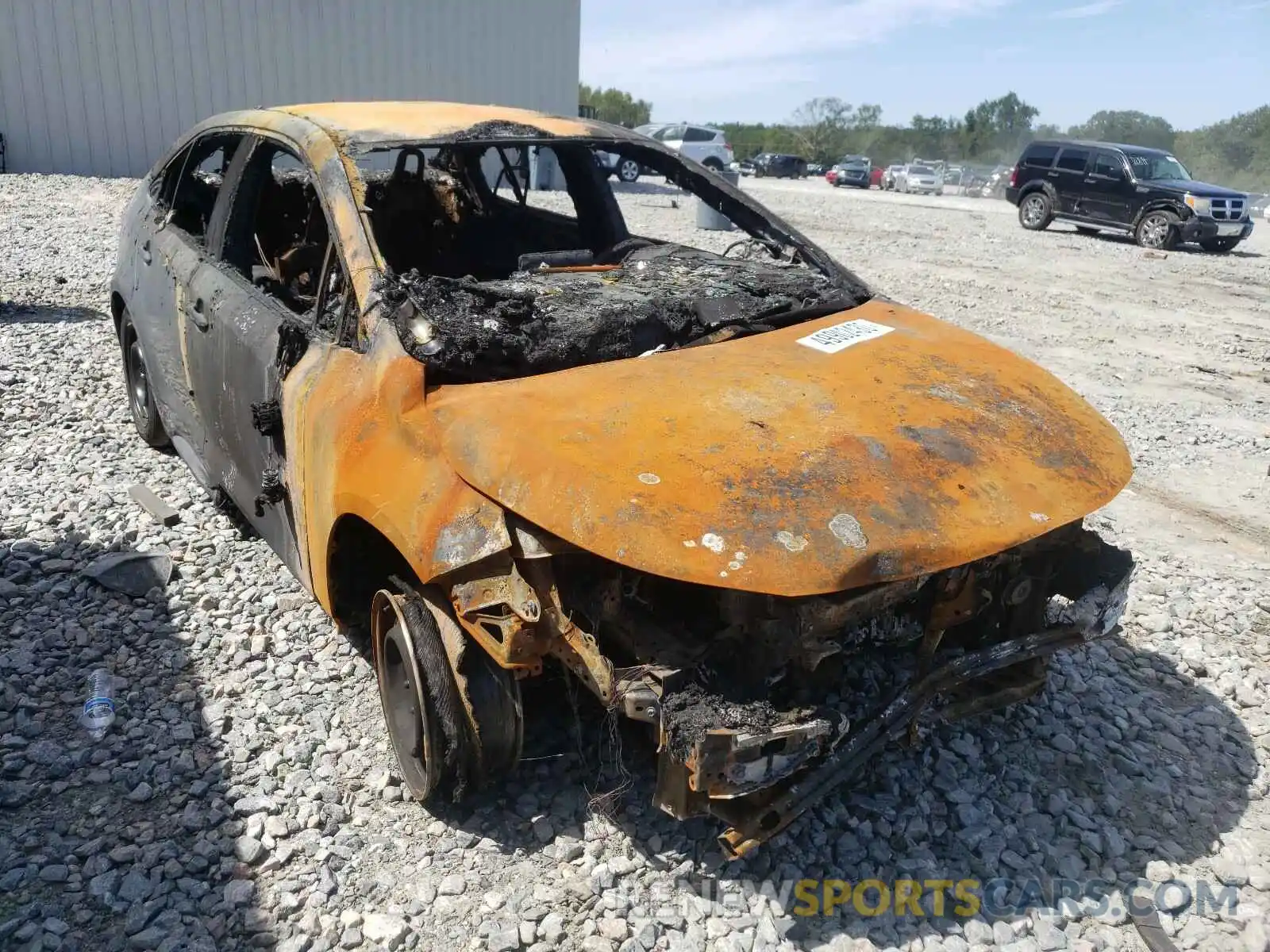 9 Photograph of a damaged car 5YFEPRAE4LP085841 TOYOTA COROLLA 2020