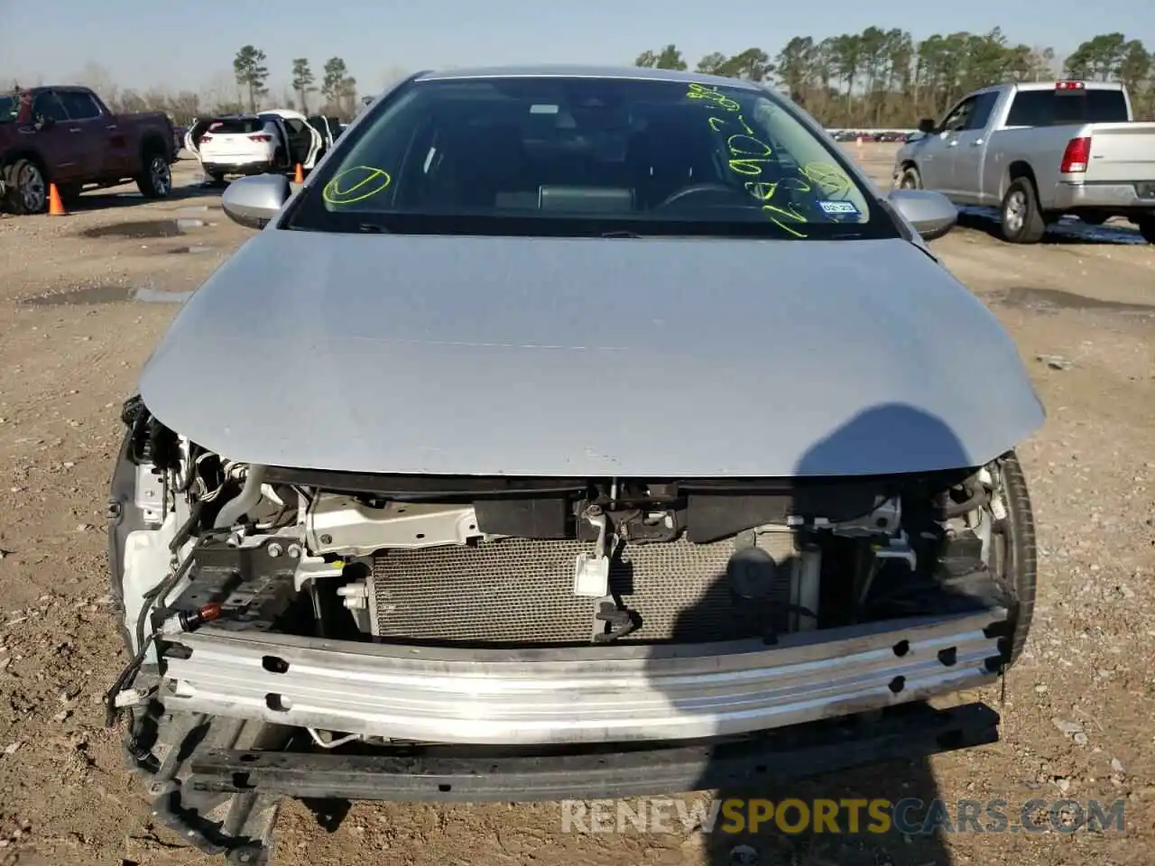 9 Photograph of a damaged car 5YFEPRAE4LP085953 TOYOTA COROLLA 2020