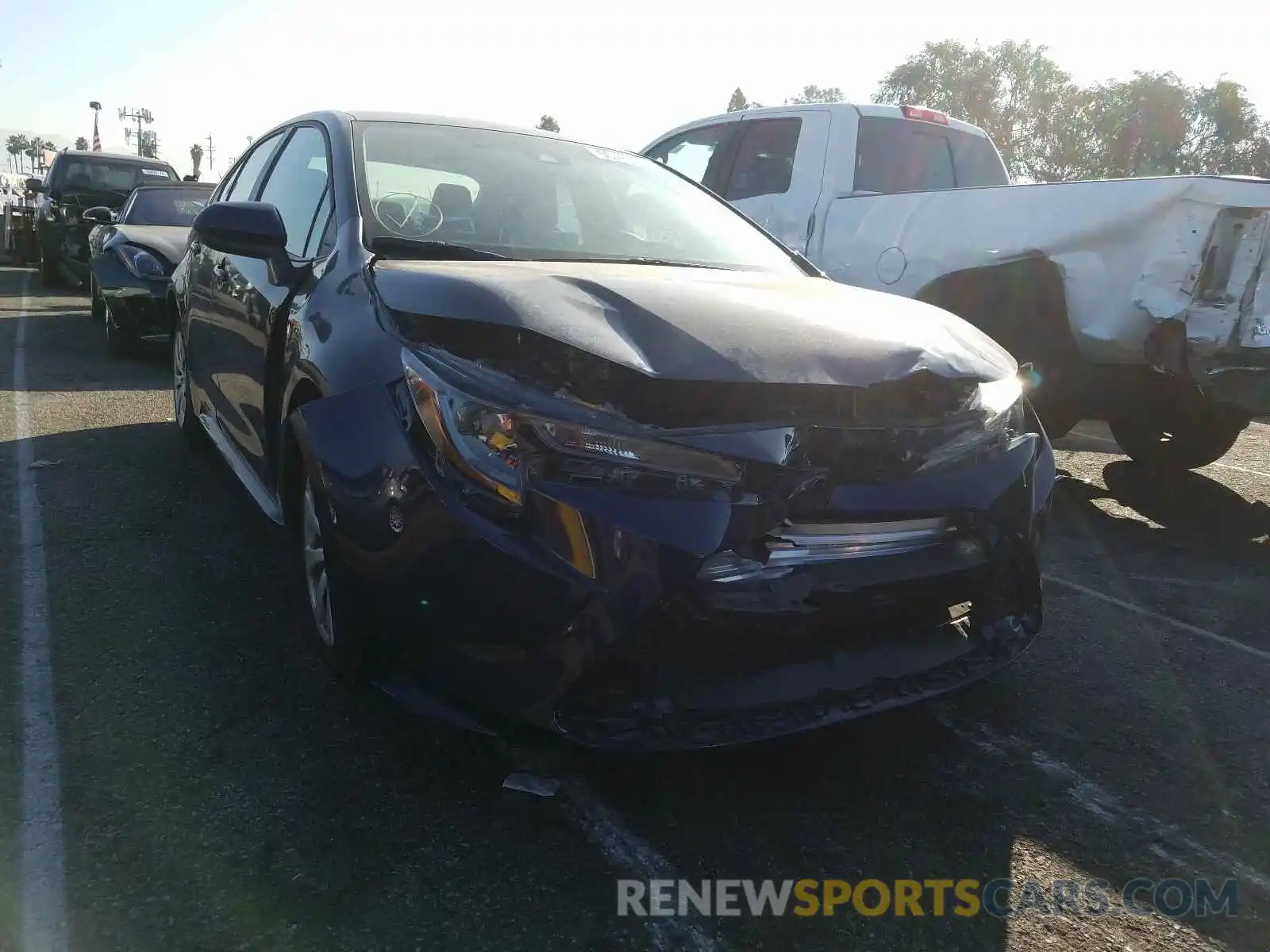 1 Фотография поврежденного автомобиля 5YFEPRAE4LP085970 TOYOTA COROLLA 2020