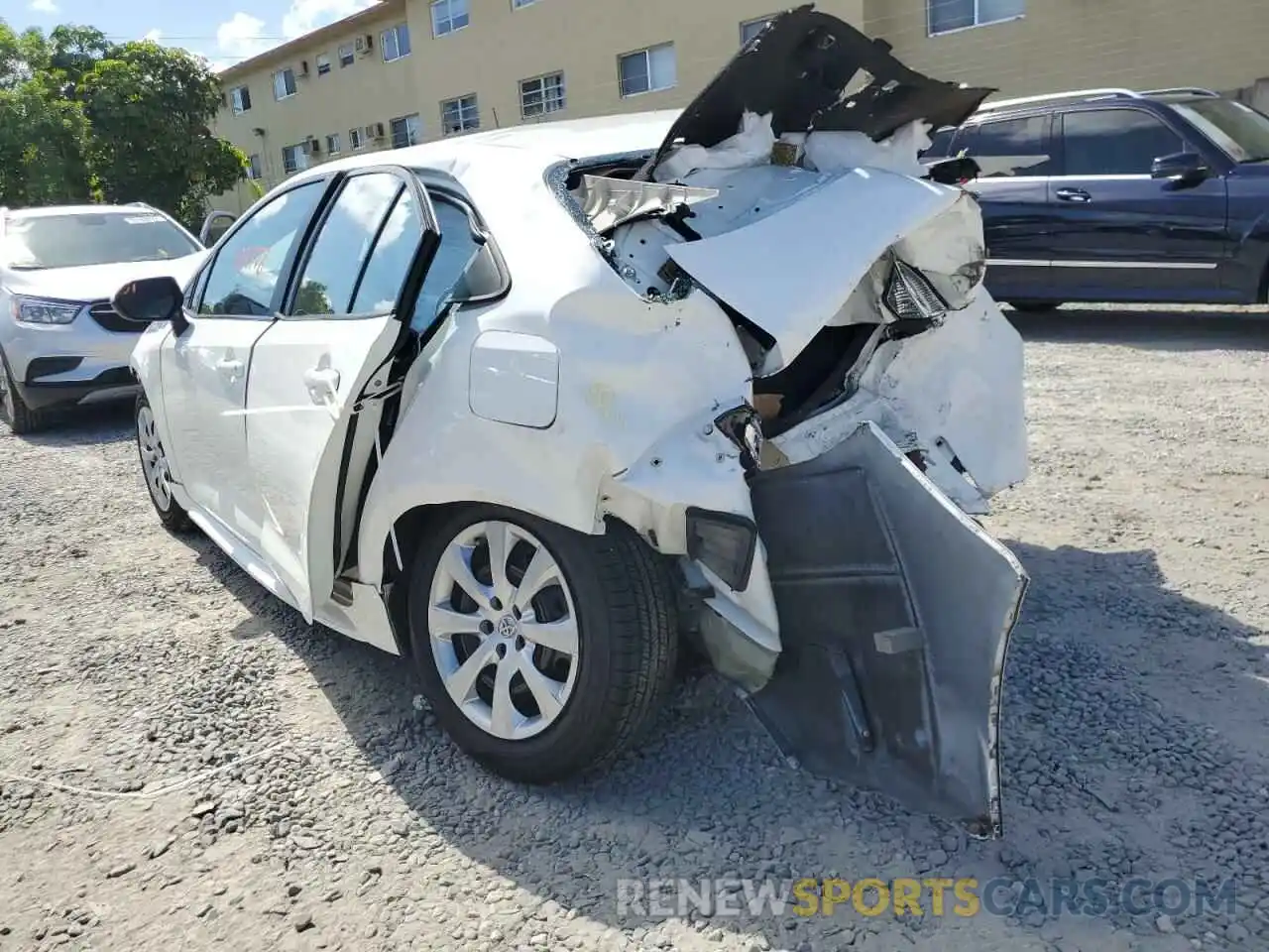 3 Photograph of a damaged car 5YFEPRAE4LP087363 TOYOTA COROLLA 2020