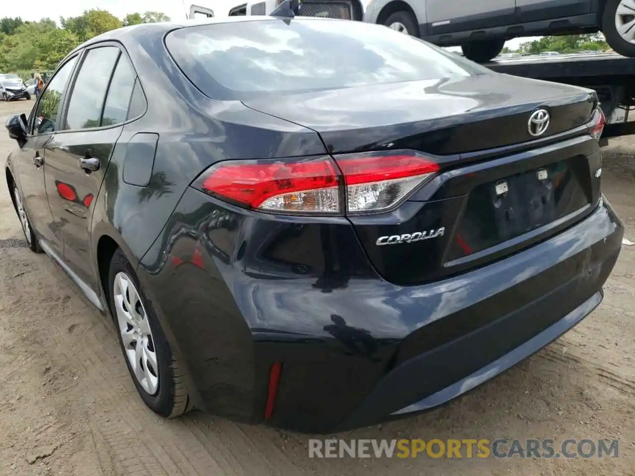 3 Photograph of a damaged car 5YFEPRAE4LP087749 TOYOTA COROLLA 2020