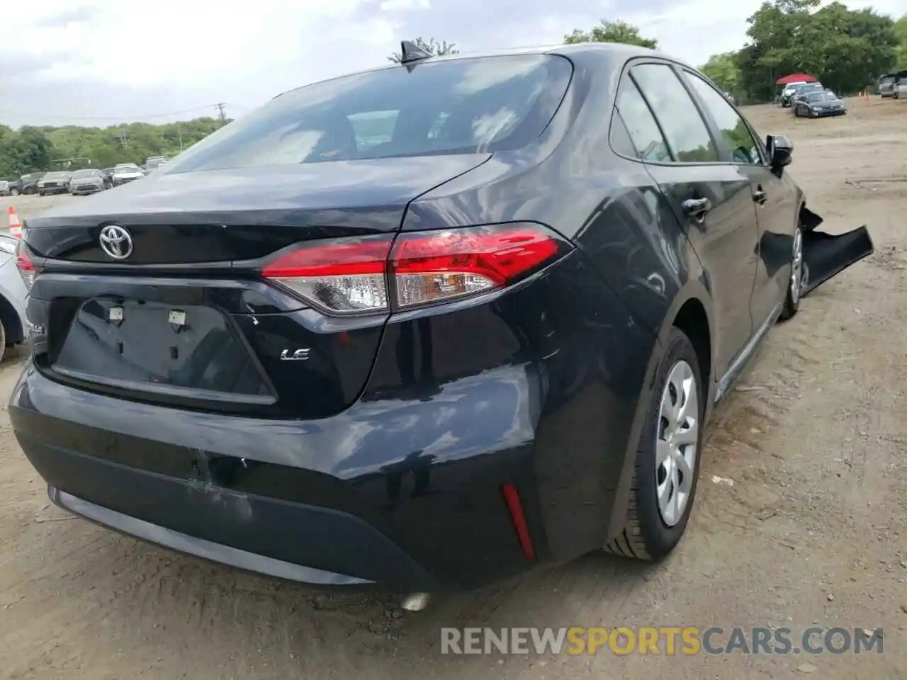 4 Photograph of a damaged car 5YFEPRAE4LP087749 TOYOTA COROLLA 2020