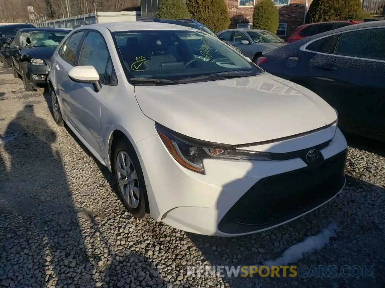 1 Photograph of a damaged car 5YFEPRAE4LP088478 TOYOTA COROLLA 2020