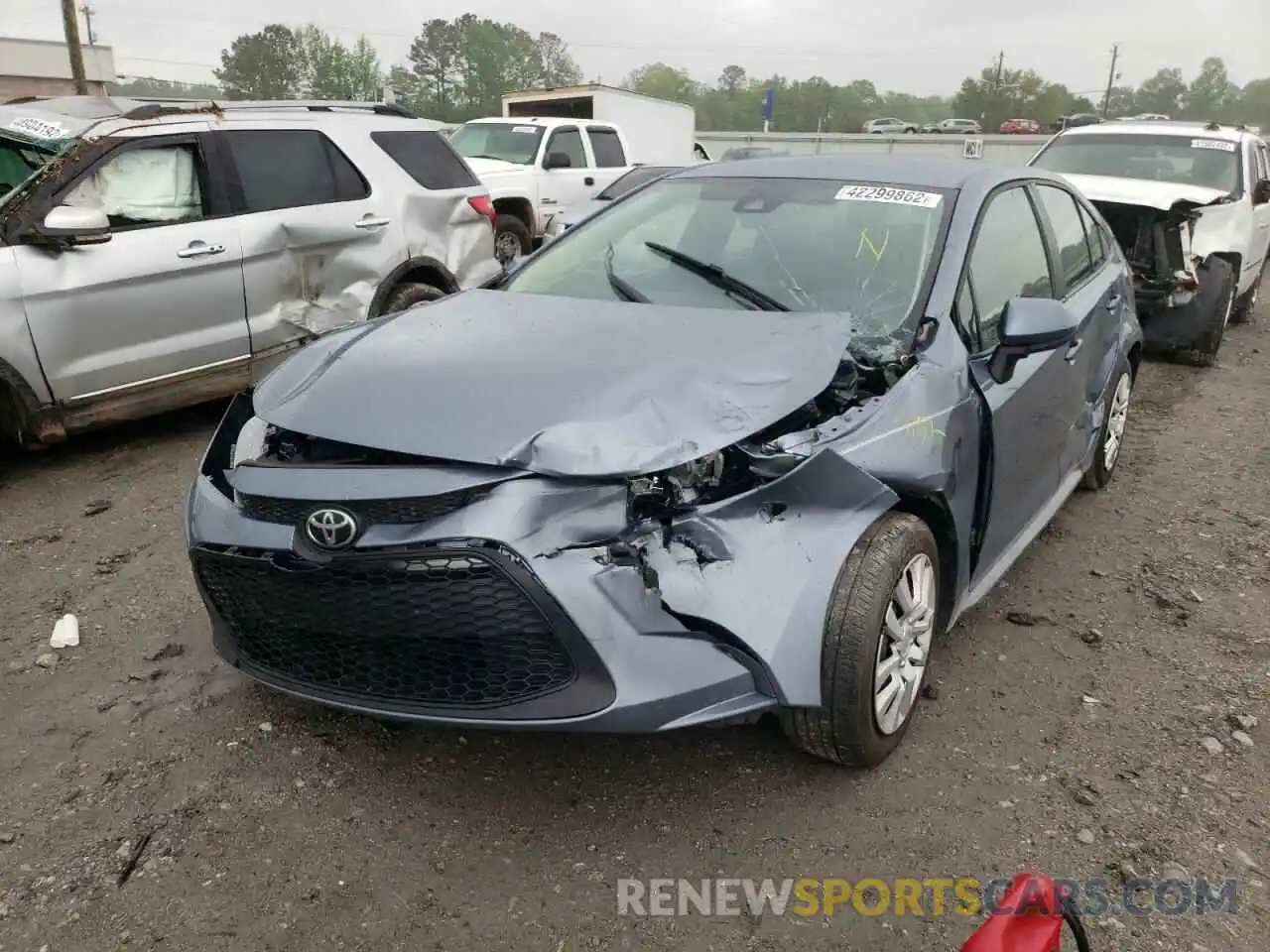 2 Photograph of a damaged car 5YFEPRAE4LP088593 TOYOTA COROLLA 2020