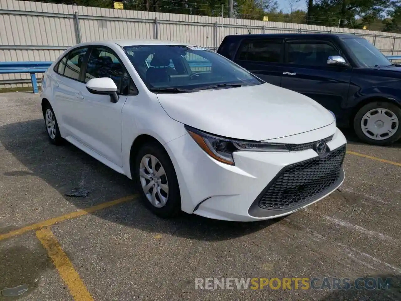 1 Photograph of a damaged car 5YFEPRAE4LP088609 TOYOTA COROLLA 2020