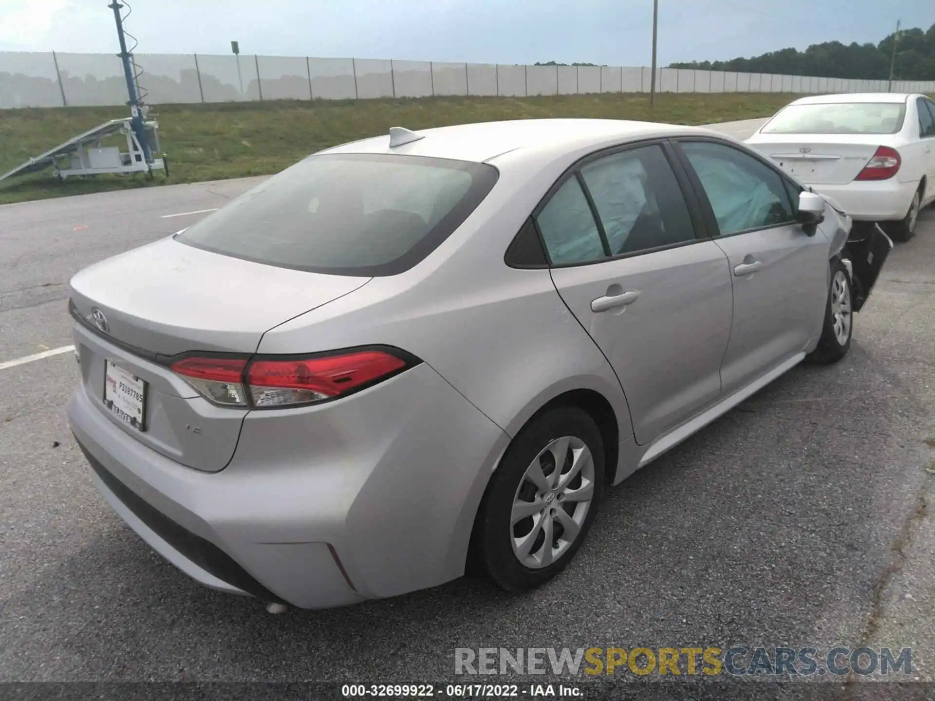 4 Photograph of a damaged car 5YFEPRAE4LP089730 TOYOTA COROLLA 2020