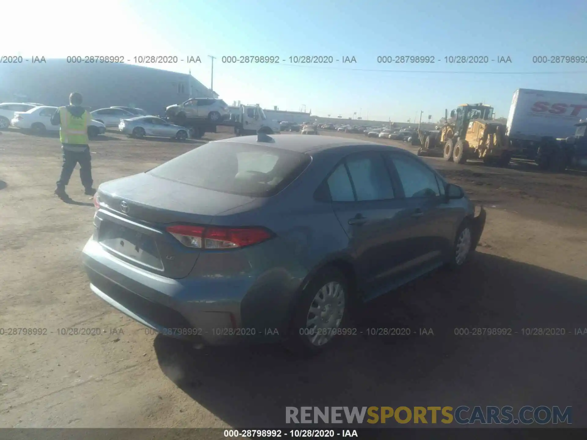 4 Photograph of a damaged car 5YFEPRAE4LP089923 TOYOTA COROLLA 2020