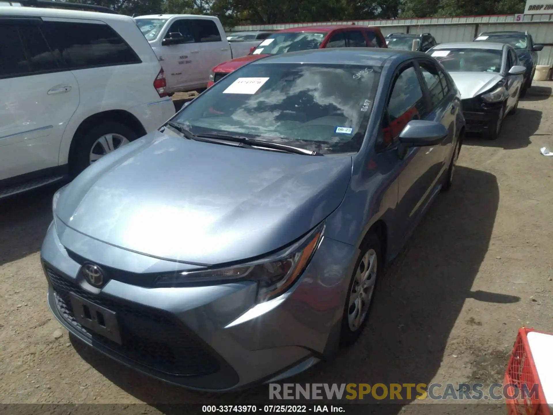 2 Photograph of a damaged car 5YFEPRAE4LP090036 TOYOTA COROLLA 2020