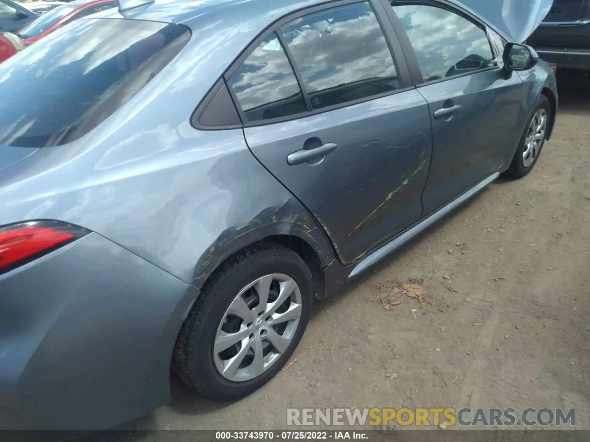 6 Photograph of a damaged car 5YFEPRAE4LP090036 TOYOTA COROLLA 2020