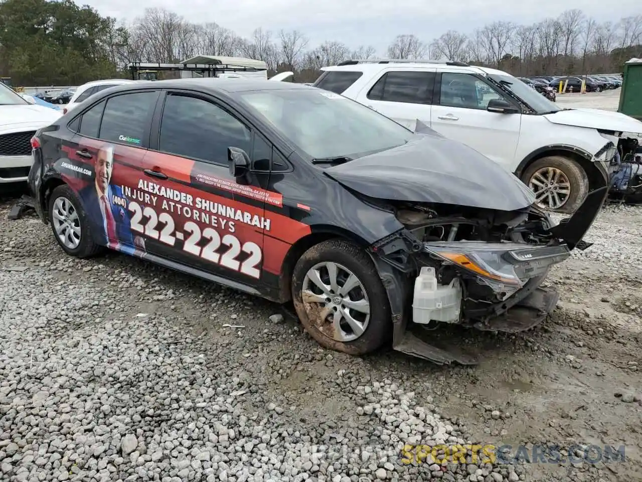 4 Photograph of a damaged car 5YFEPRAE4LP090635 TOYOTA COROLLA 2020