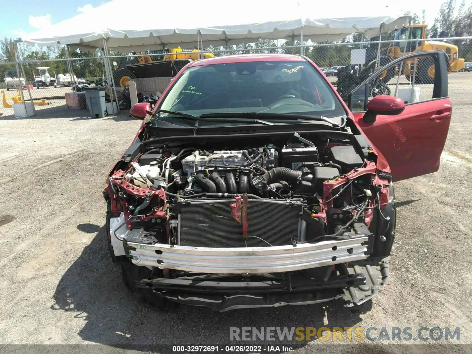 6 Photograph of a damaged car 5YFEPRAE4LP090716 TOYOTA COROLLA 2020