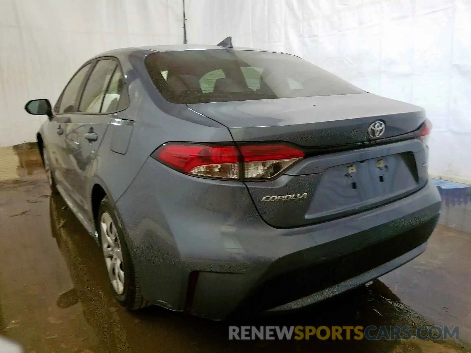 3 Photograph of a damaged car 5YFEPRAE4LP090831 TOYOTA COROLLA 2020