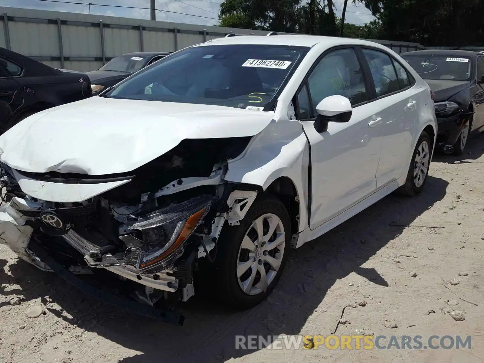 2 Photograph of a damaged car 5YFEPRAE4LP091235 TOYOTA COROLLA 2020