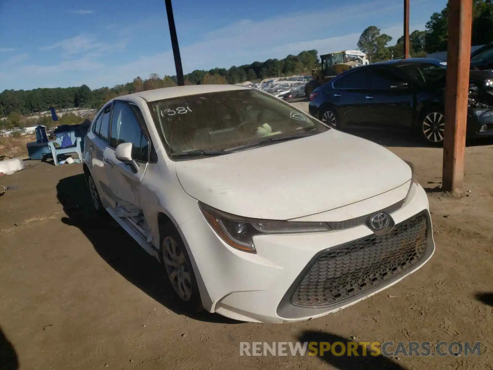 1 Photograph of a damaged car 5YFEPRAE4LP091381 TOYOTA COROLLA 2020