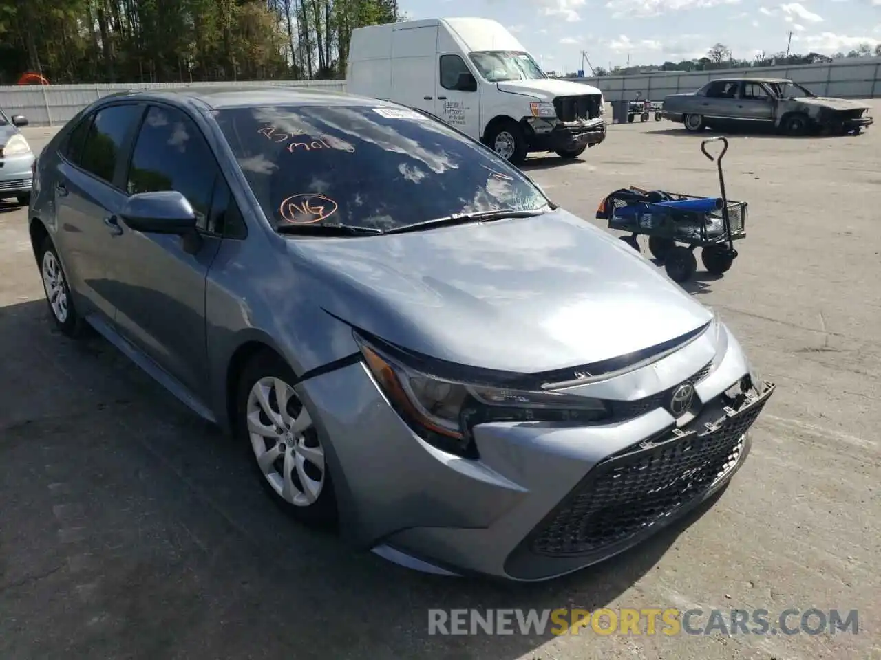 1 Photograph of a damaged car 5YFEPRAE4LP093244 TOYOTA COROLLA 2020