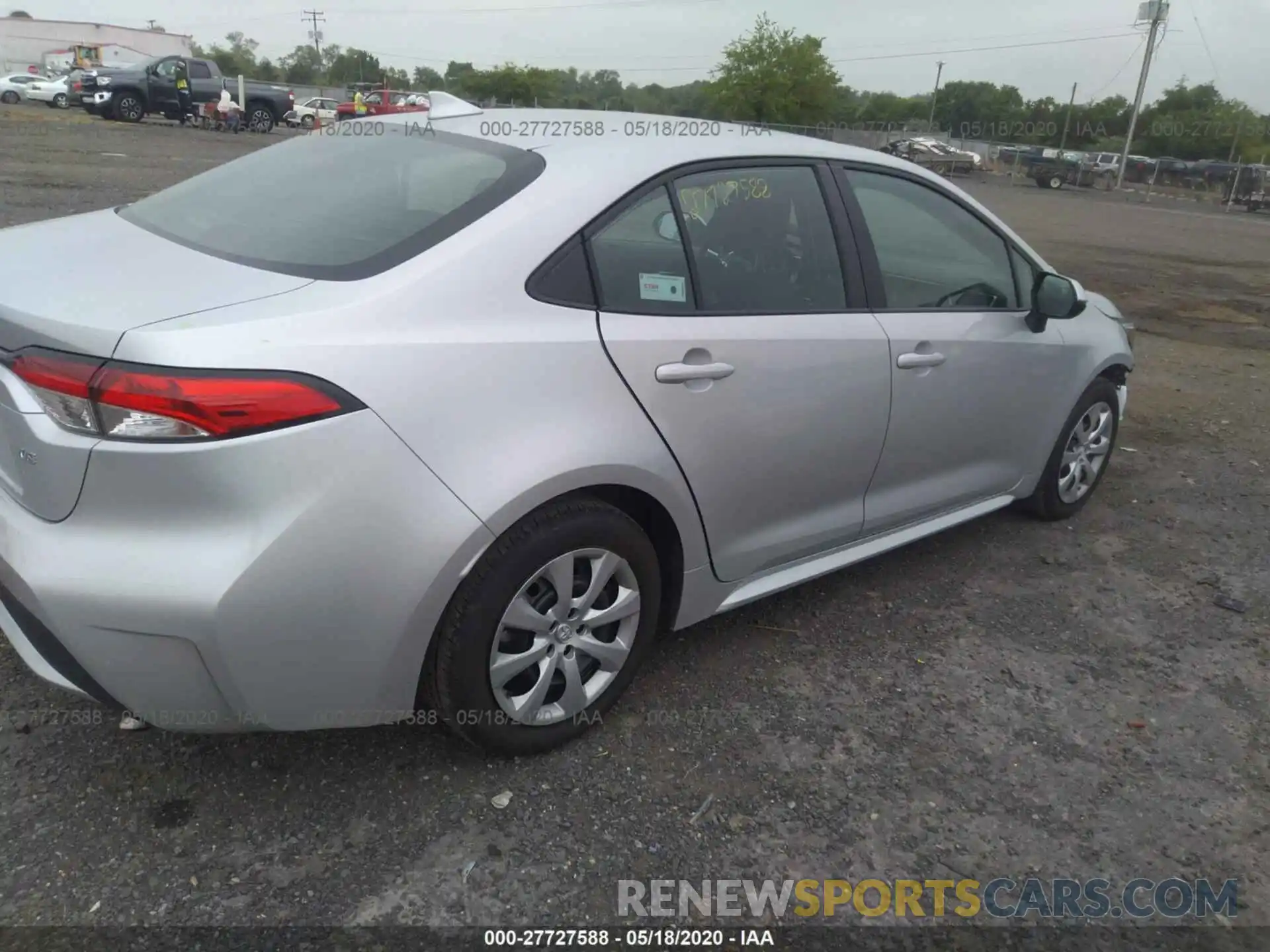 4 Photograph of a damaged car 5YFEPRAE4LP093275 TOYOTA COROLLA 2020