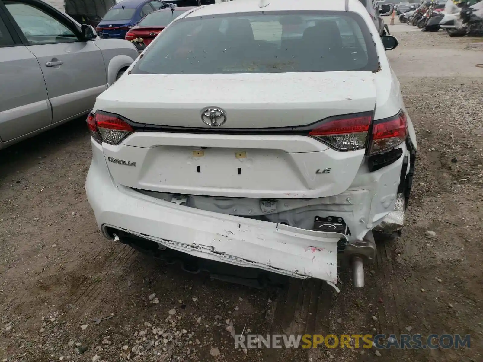 9 Photograph of a damaged car 5YFEPRAE4LP093440 TOYOTA COROLLA 2020