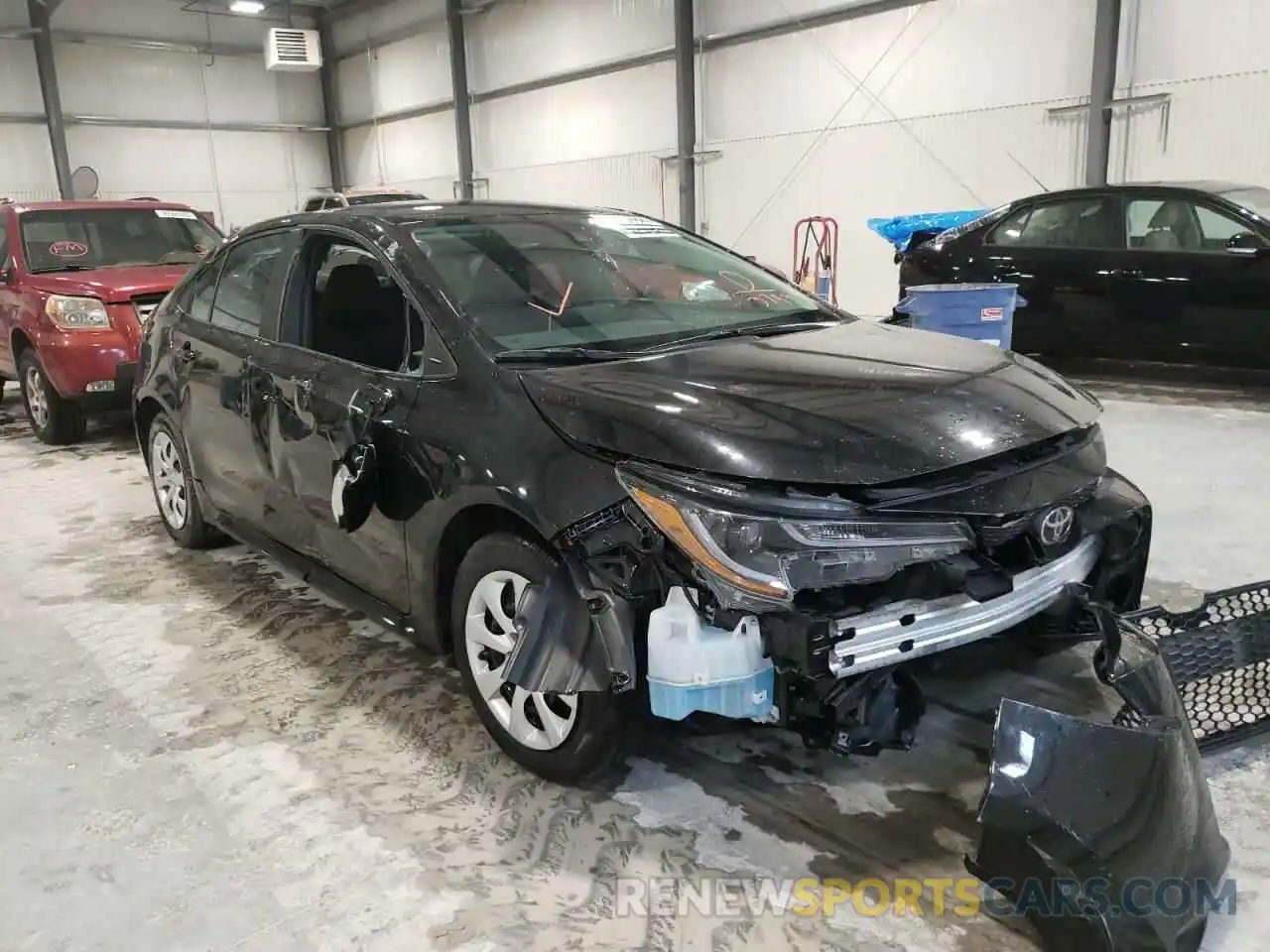 1 Photograph of a damaged car 5YFEPRAE4LP093793 TOYOTA COROLLA 2020