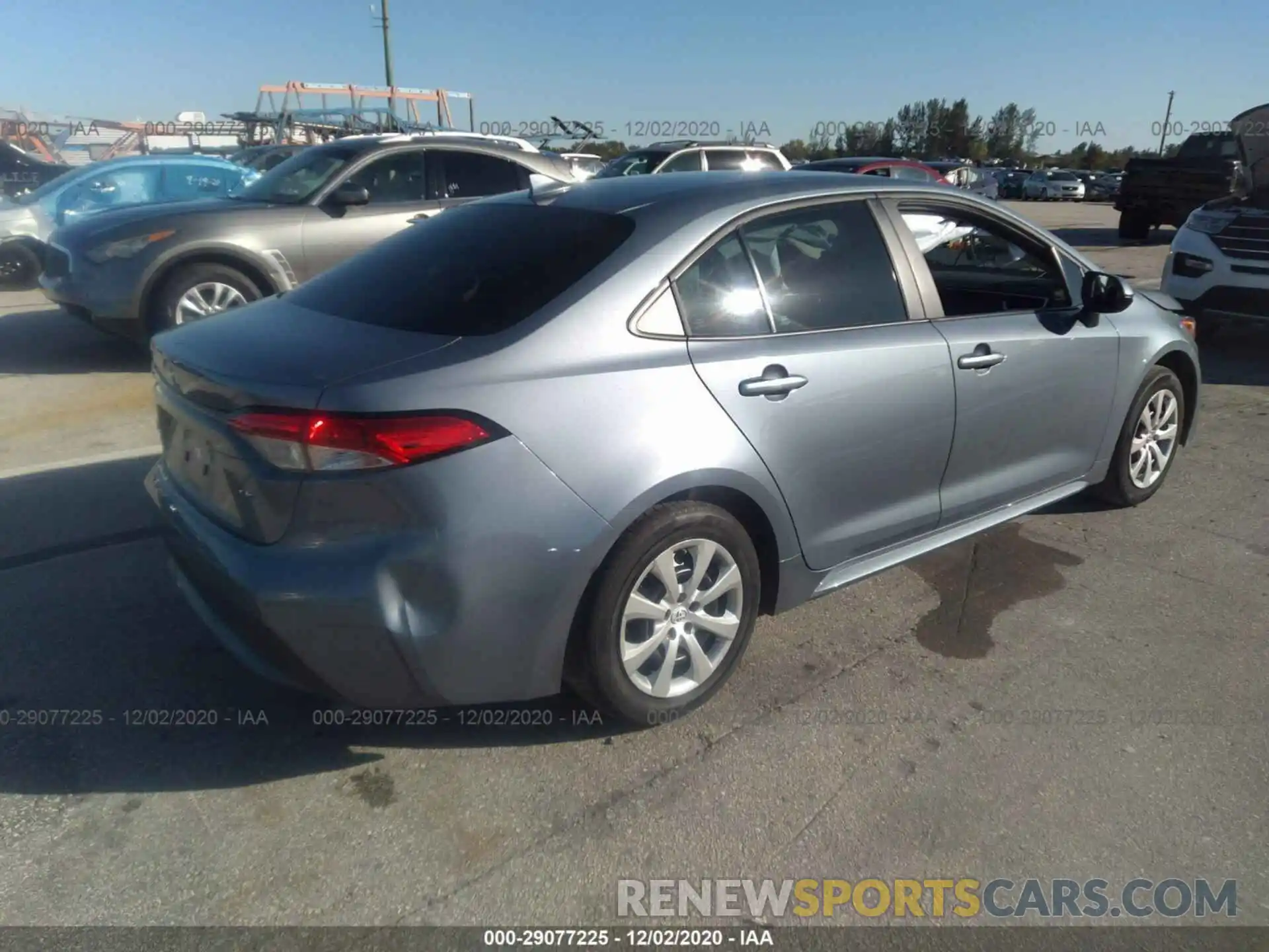 4 Photograph of a damaged car 5YFEPRAE4LP094605 TOYOTA COROLLA 2020