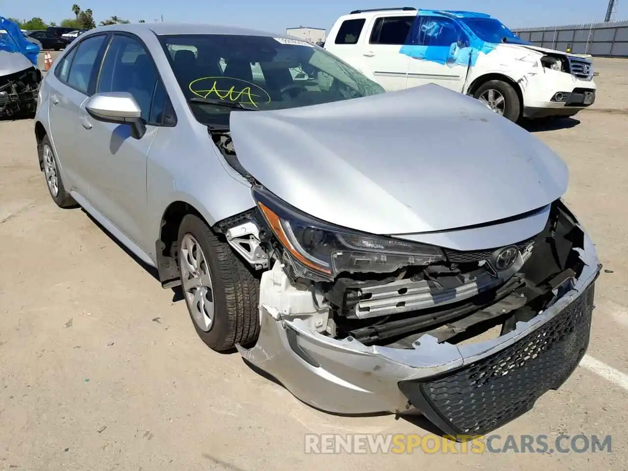 1 Photograph of a damaged car 5YFEPRAE4LP095155 TOYOTA COROLLA 2020