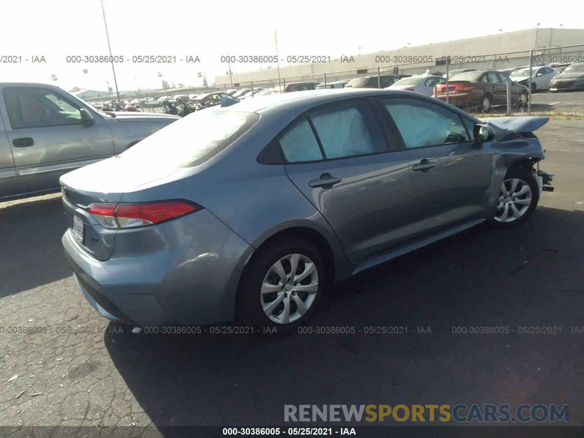 4 Photograph of a damaged car 5YFEPRAE4LP095236 TOYOTA COROLLA 2020