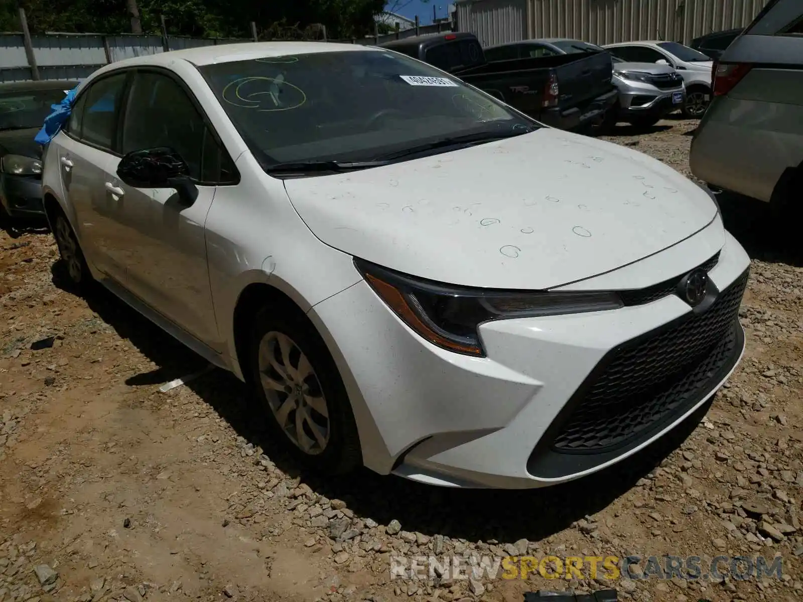 1 Photograph of a damaged car 5YFEPRAE4LP095558 TOYOTA COROLLA 2020