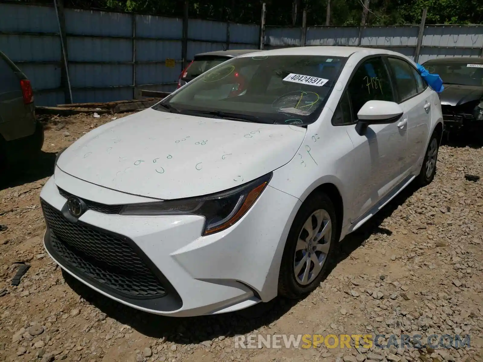 2 Photograph of a damaged car 5YFEPRAE4LP095558 TOYOTA COROLLA 2020