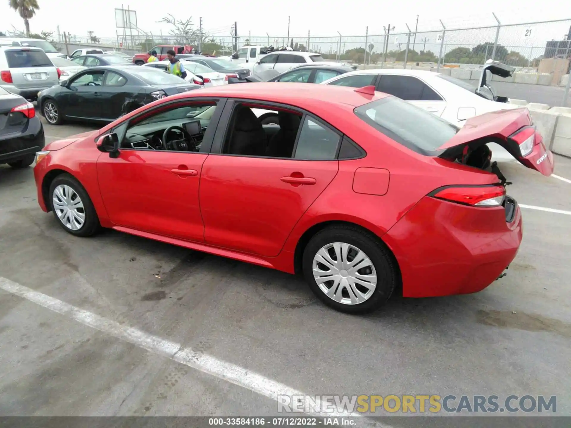 3 Photograph of a damaged car 5YFEPRAE4LP096046 TOYOTA COROLLA 2020