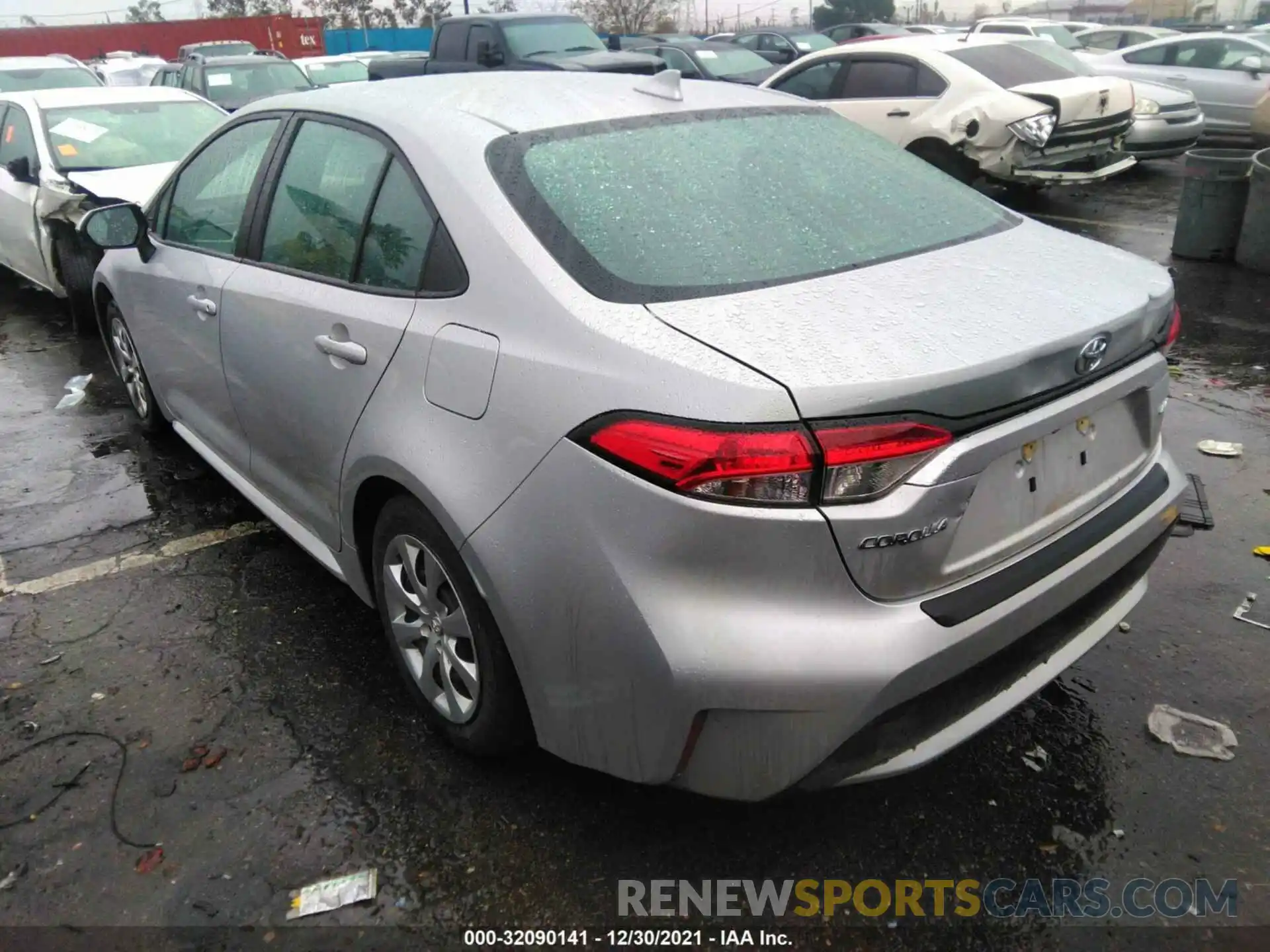 3 Photograph of a damaged car 5YFEPRAE4LP096192 TOYOTA COROLLA 2020