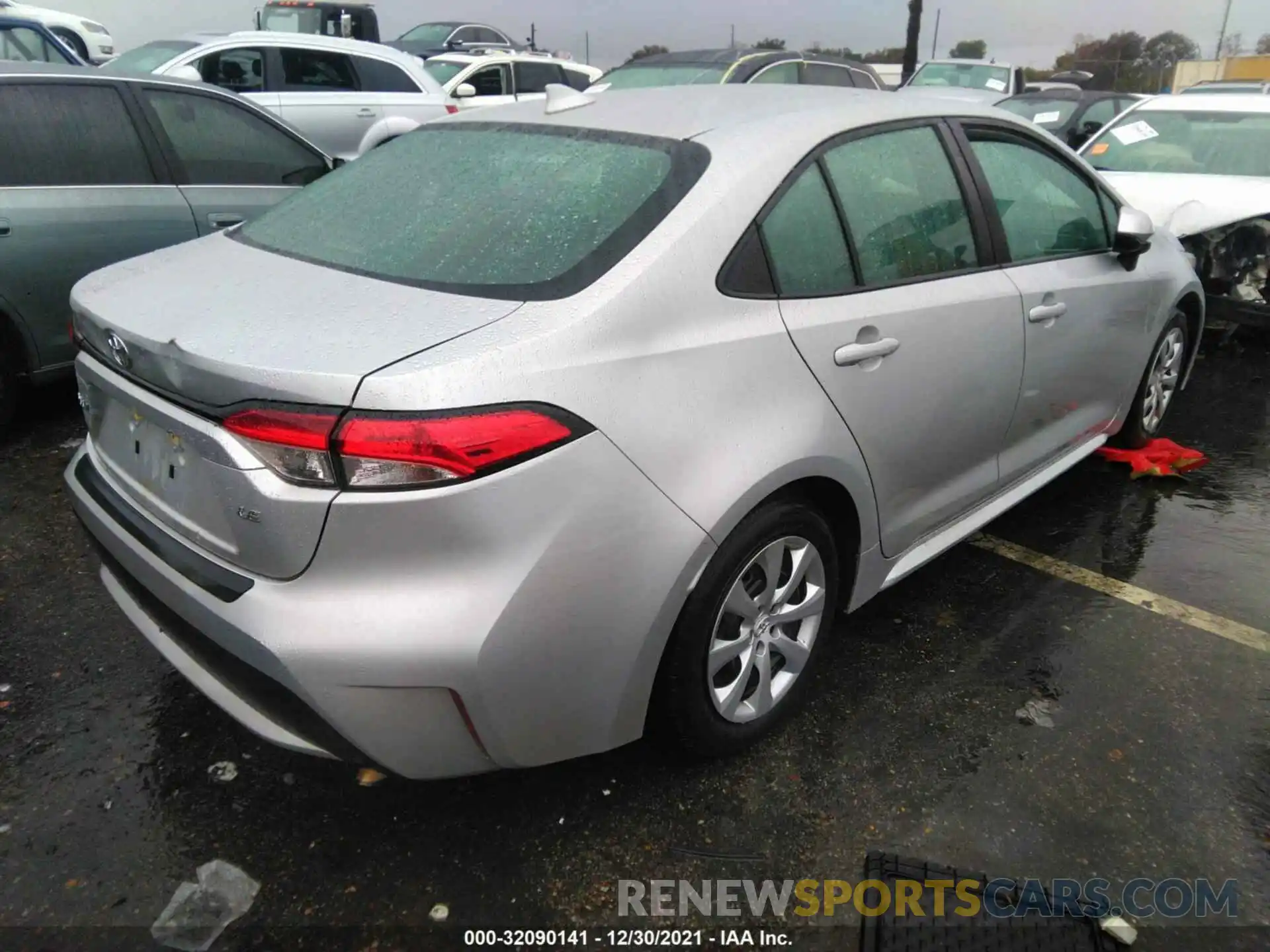 4 Photograph of a damaged car 5YFEPRAE4LP096192 TOYOTA COROLLA 2020