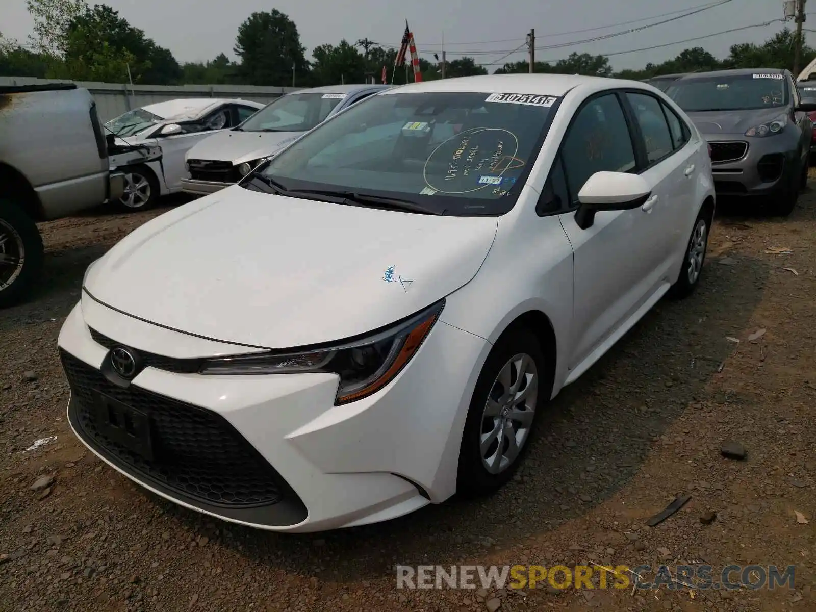 2 Photograph of a damaged car 5YFEPRAE4LP096645 TOYOTA COROLLA 2020