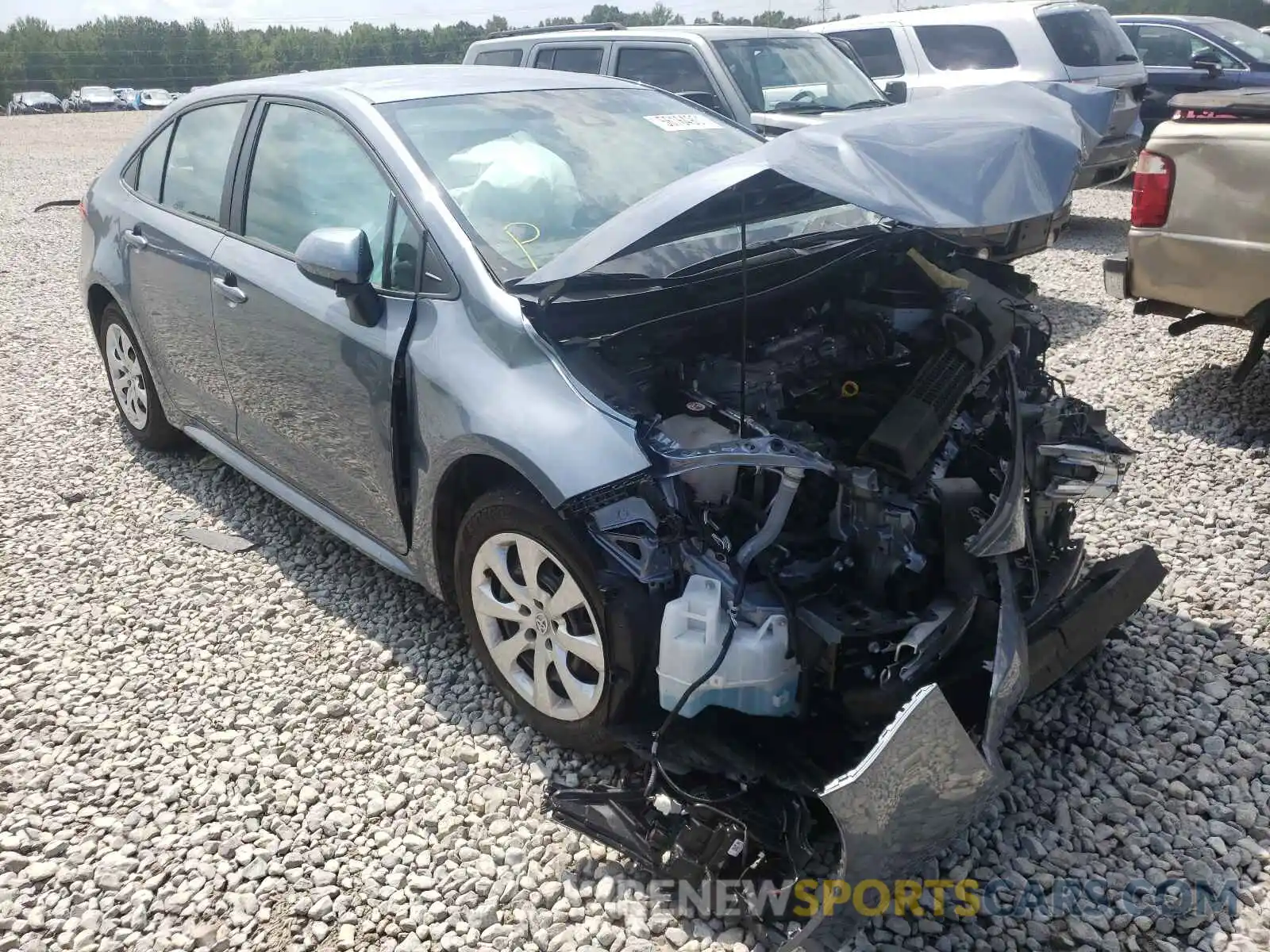 1 Photograph of a damaged car 5YFEPRAE4LP096953 TOYOTA COROLLA 2020