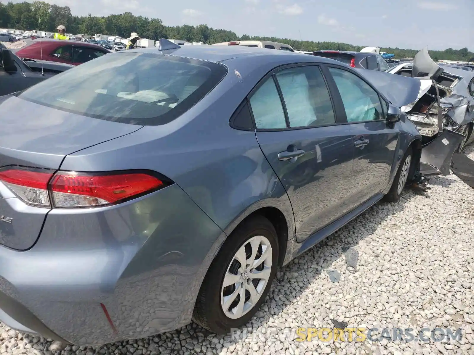 4 Photograph of a damaged car 5YFEPRAE4LP096953 TOYOTA COROLLA 2020