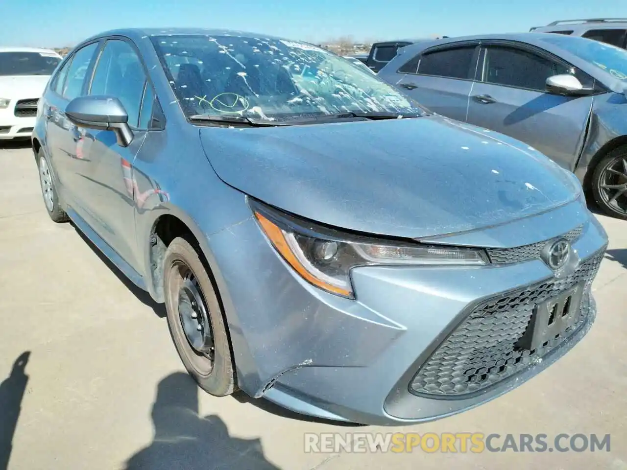 1 Photograph of a damaged car 5YFEPRAE4LP096998 TOYOTA COROLLA 2020