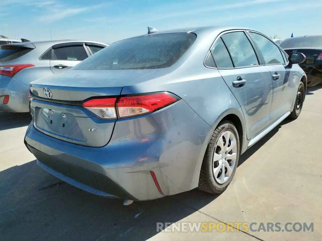 4 Photograph of a damaged car 5YFEPRAE4LP096998 TOYOTA COROLLA 2020