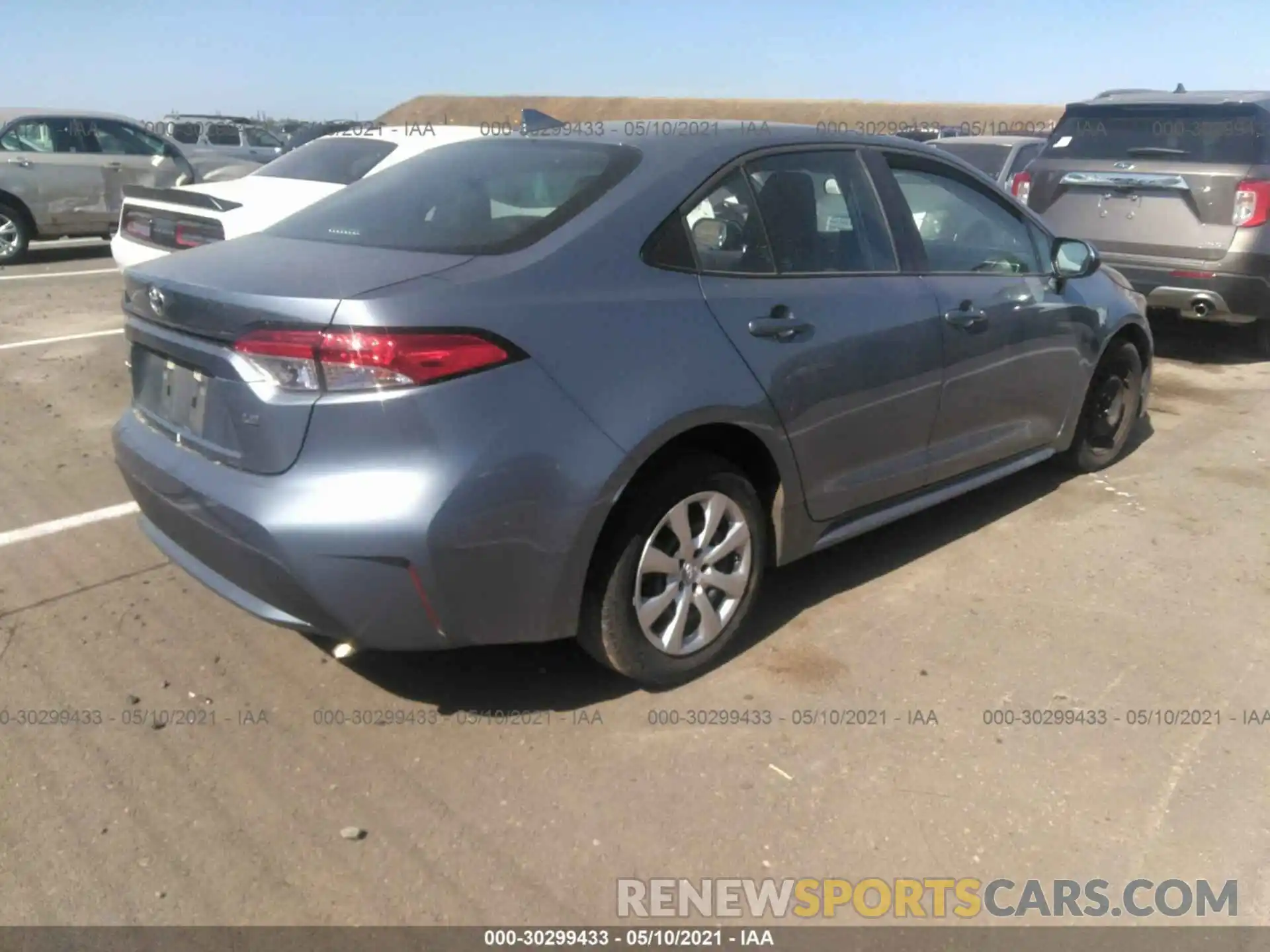 4 Photograph of a damaged car 5YFEPRAE4LP097567 TOYOTA COROLLA 2020