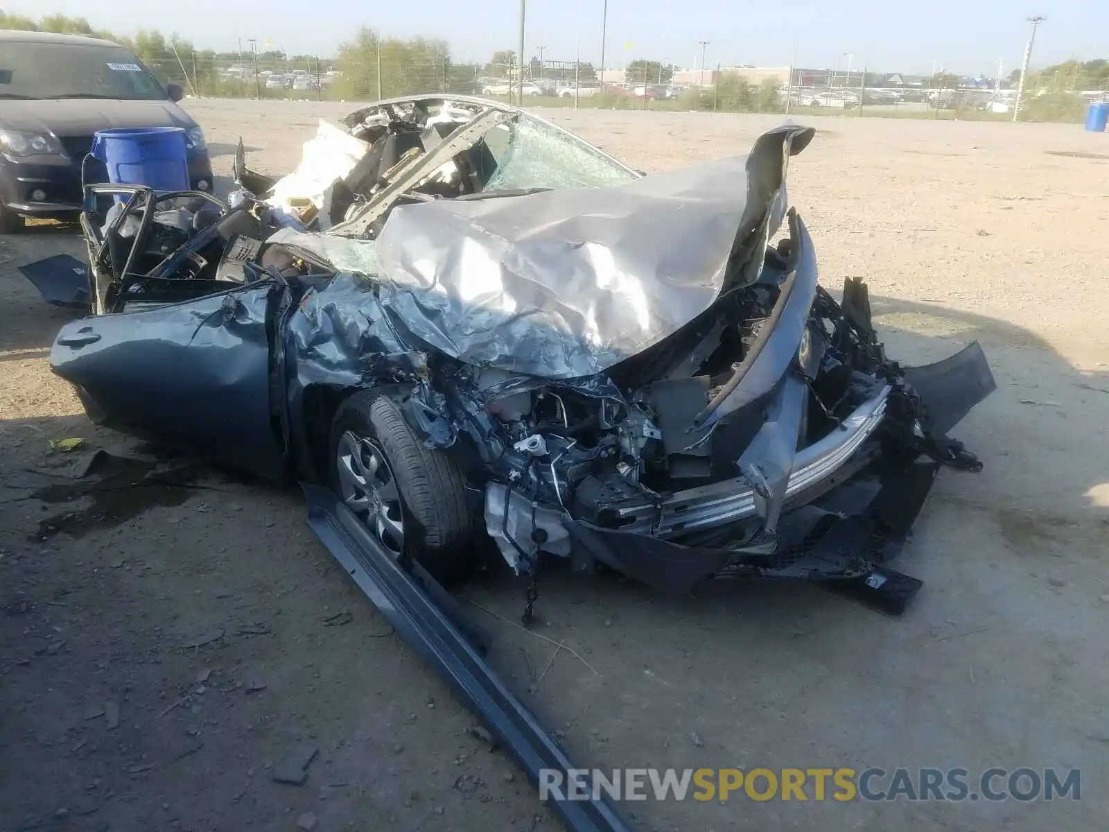 1 Photograph of a damaged car 5YFEPRAE4LP098203 TOYOTA COROLLA 2020