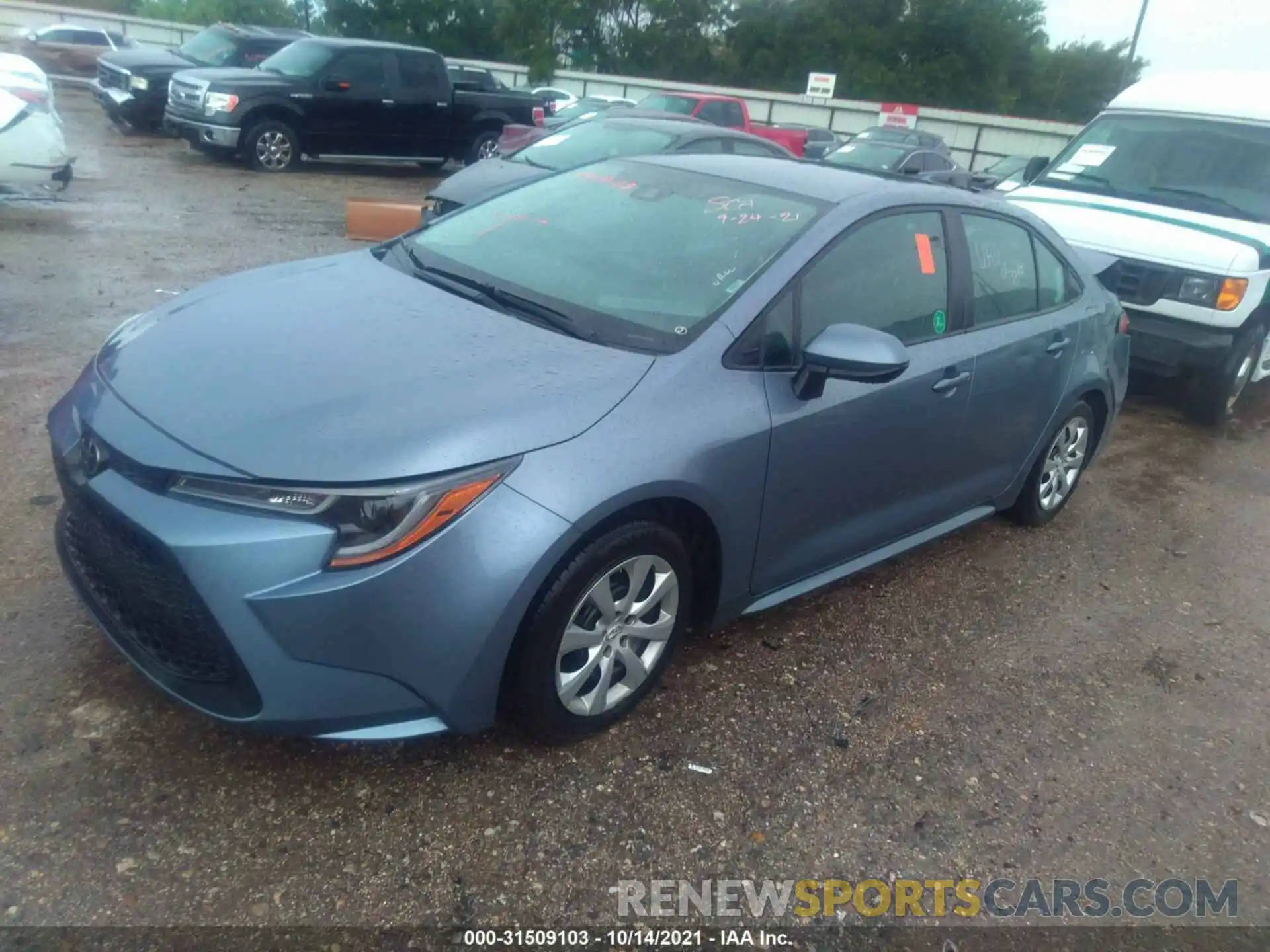 2 Photograph of a damaged car 5YFEPRAE4LP098587 TOYOTA COROLLA 2020