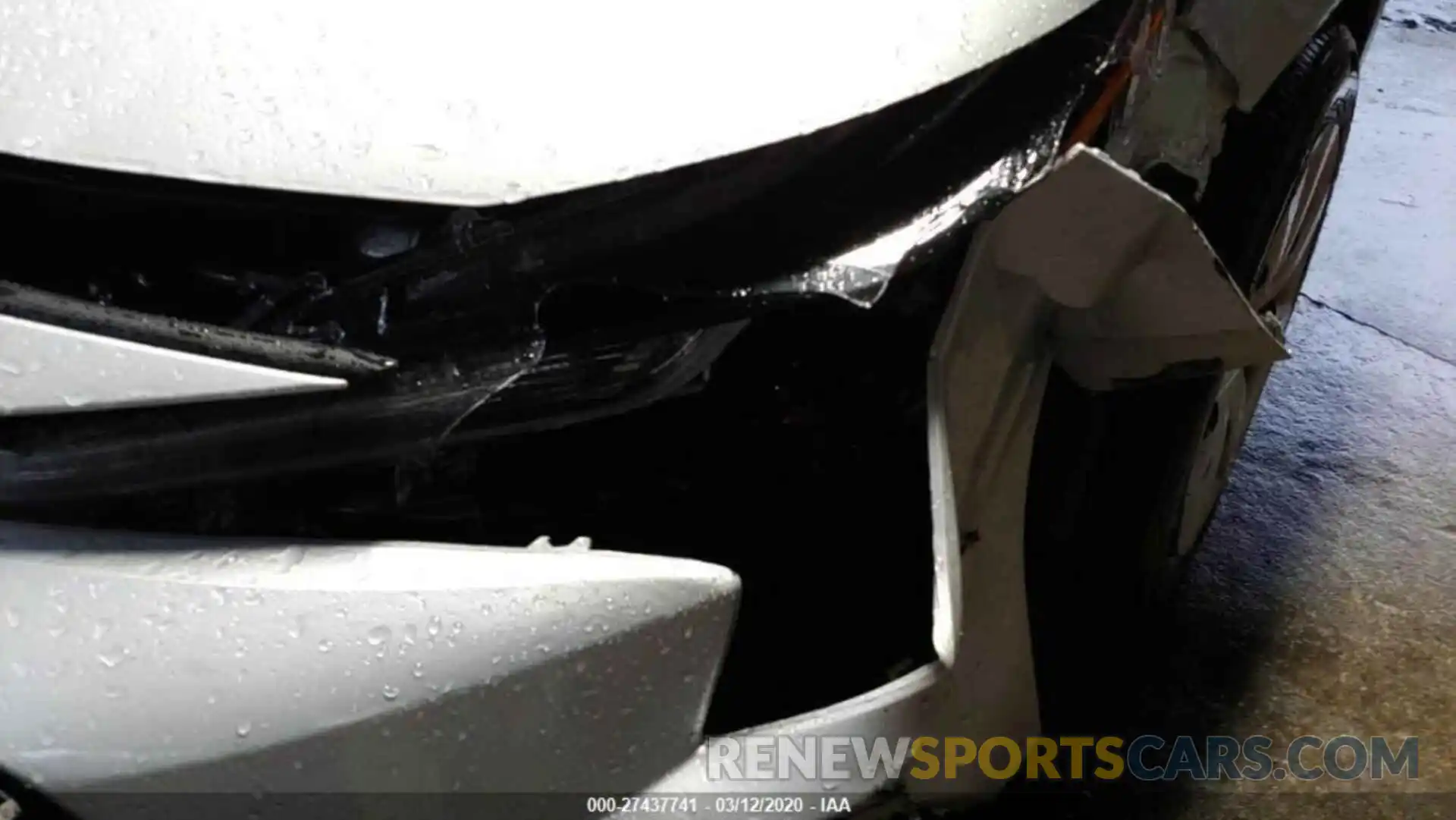 9 Photograph of a damaged car 5YFEPRAE4LP098640 TOYOTA COROLLA 2020