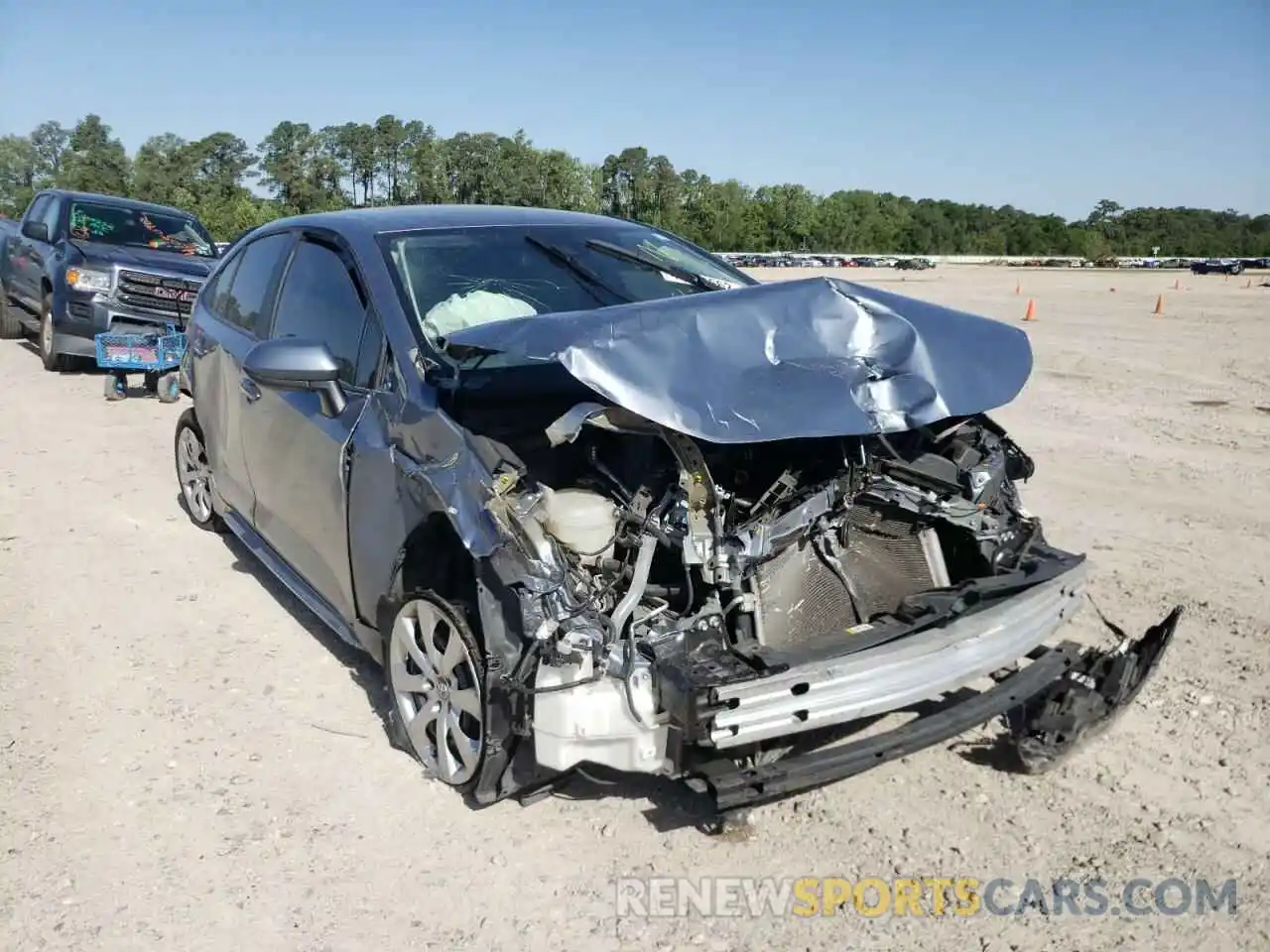 1 Photograph of a damaged car 5YFEPRAE4LP100175 TOYOTA COROLLA 2020