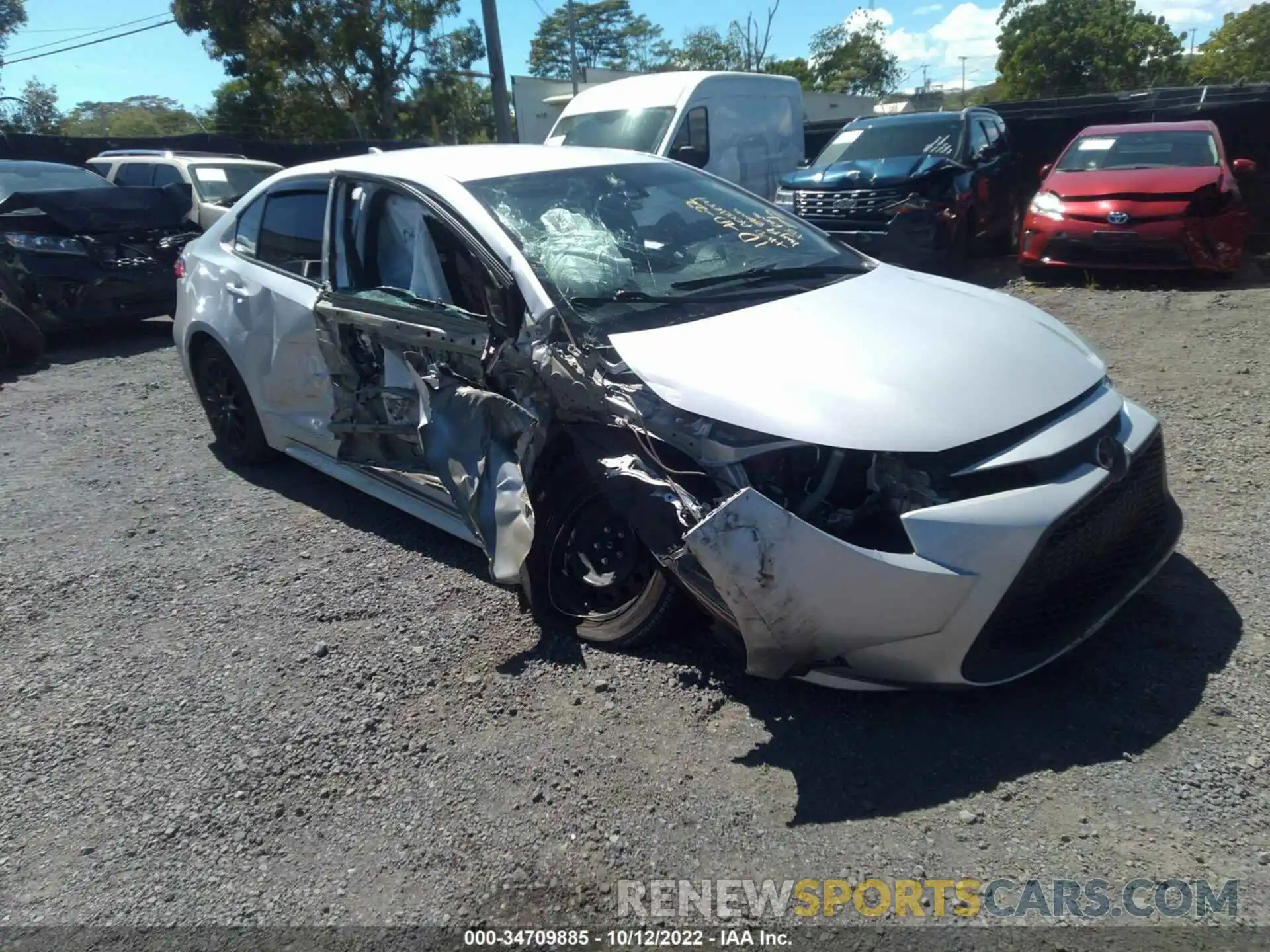 1 Photograph of a damaged car 5YFEPRAE4LP101021 TOYOTA COROLLA 2020