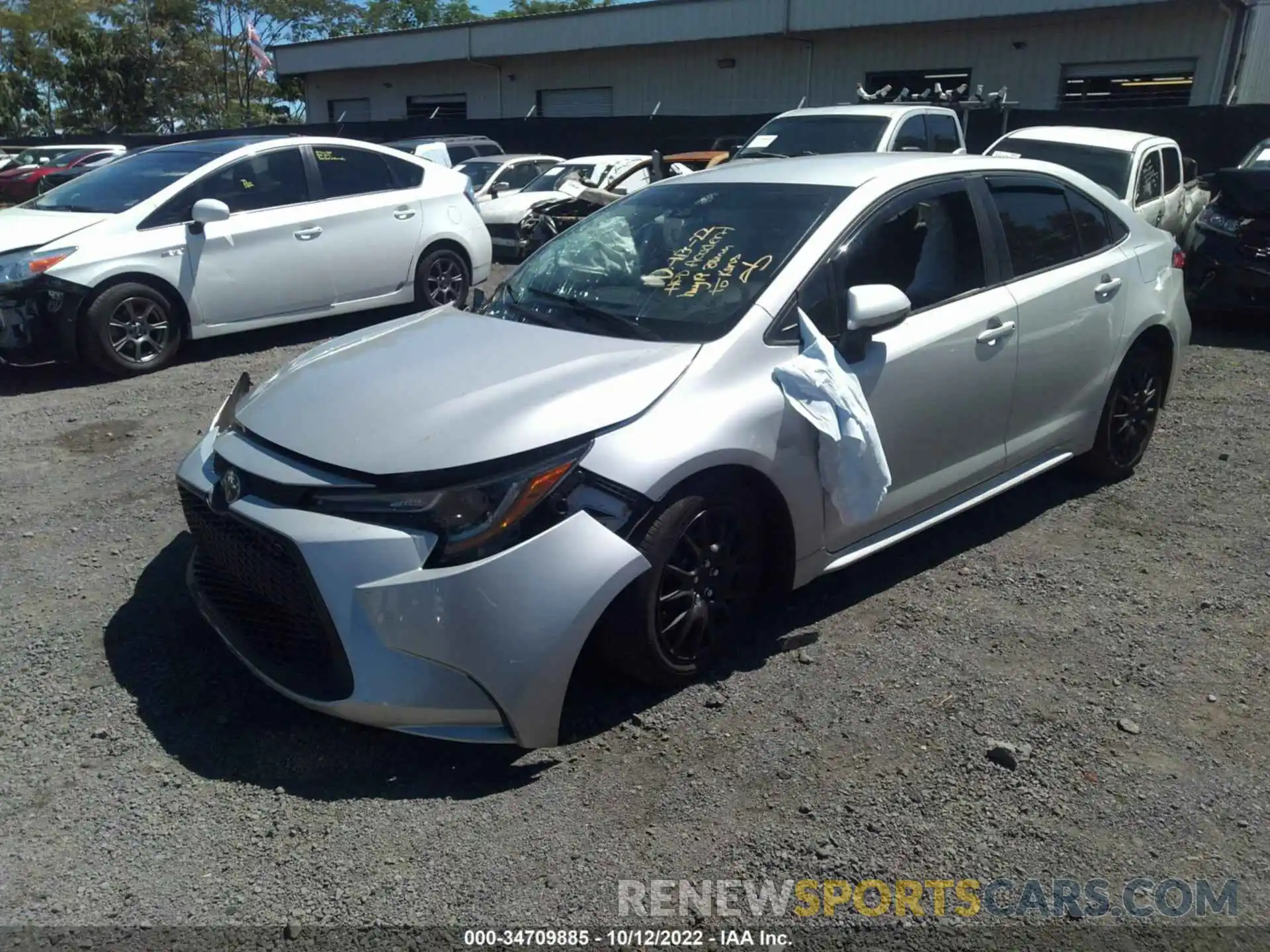 2 Photograph of a damaged car 5YFEPRAE4LP101021 TOYOTA COROLLA 2020