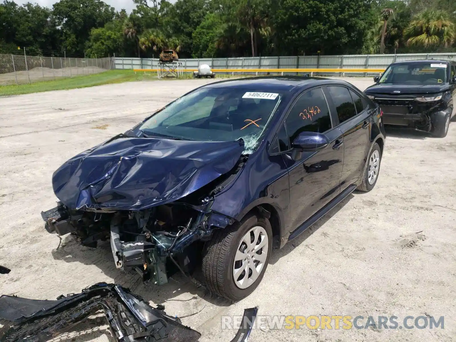 2 Photograph of a damaged car 5YFEPRAE4LP101424 TOYOTA COROLLA 2020