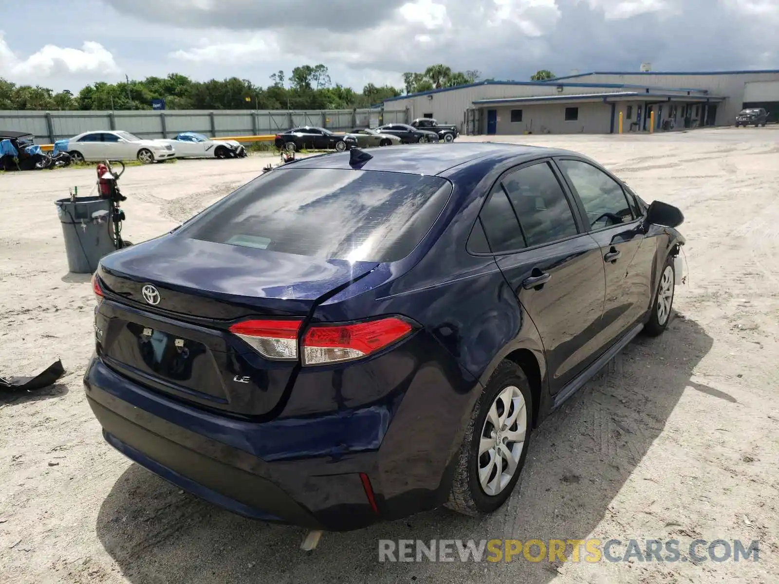 4 Photograph of a damaged car 5YFEPRAE4LP101424 TOYOTA COROLLA 2020