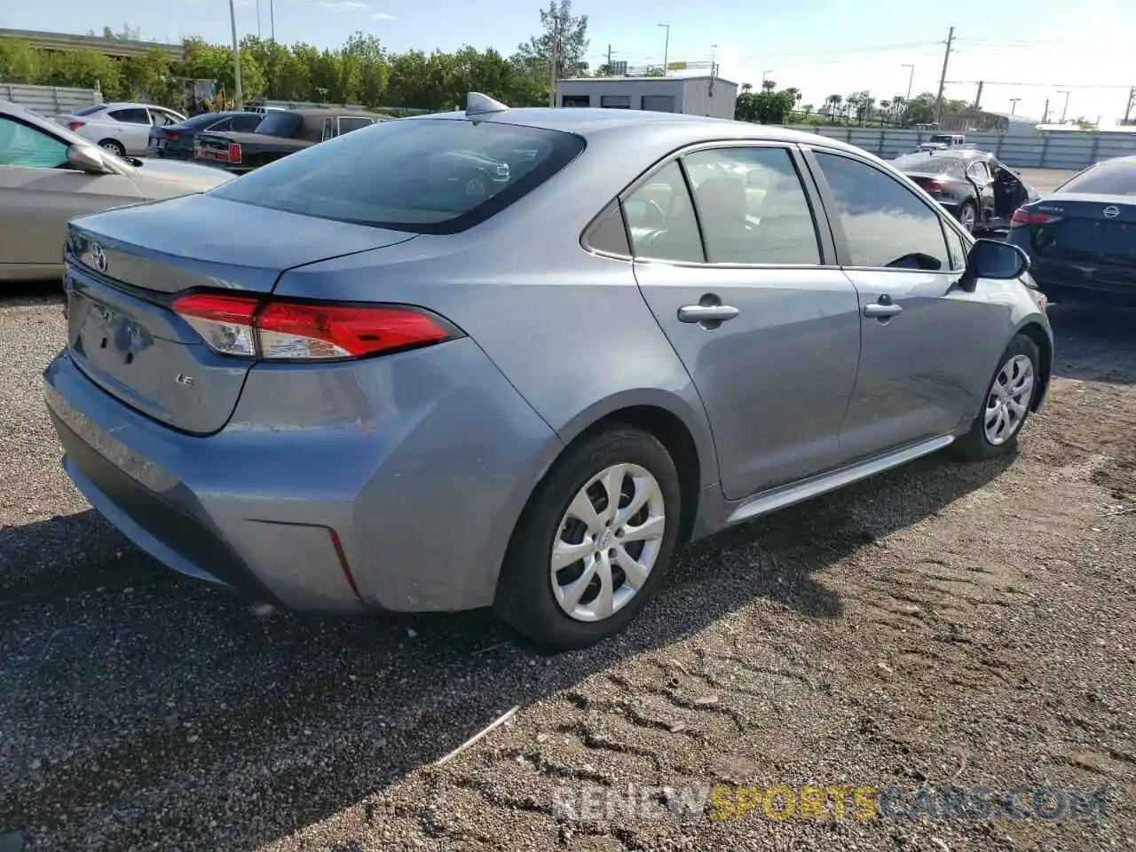 4 Photograph of a damaged car 5YFEPRAE4LP101469 TOYOTA COROLLA 2020