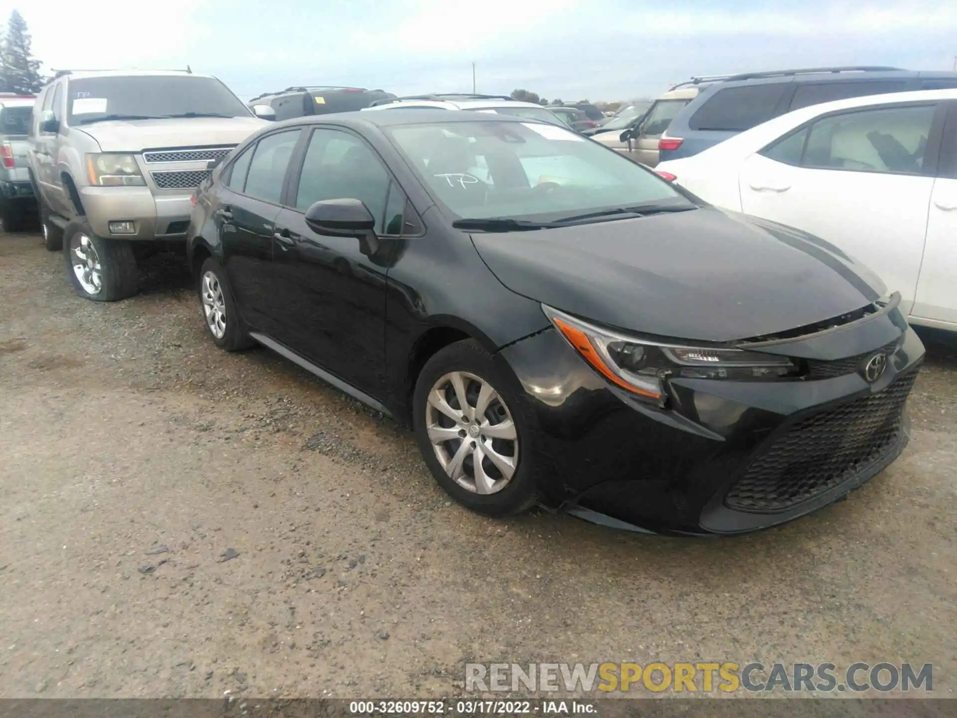 1 Photograph of a damaged car 5YFEPRAE4LP102007 TOYOTA COROLLA 2020